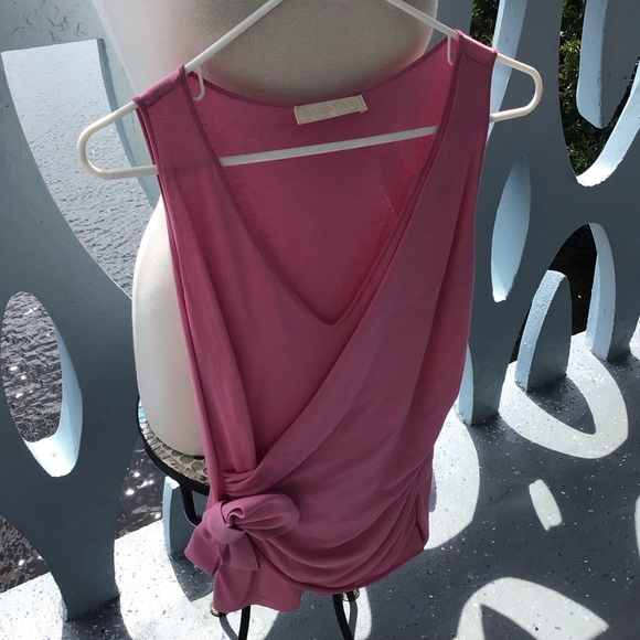 Valentino Sleeveless Sweet Pink Deep Plunge V-Neck Top with Bow Accent - Picture 10 of 11